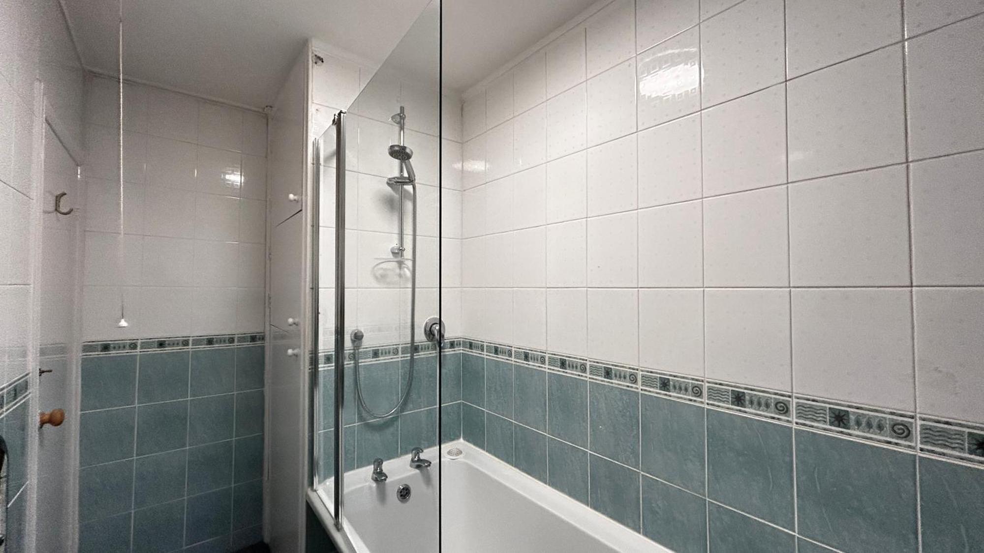 Apartment Cozy 2 Bedroom Close To Town Centre